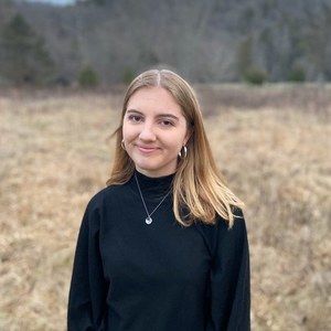 Meet your Posher, Ella